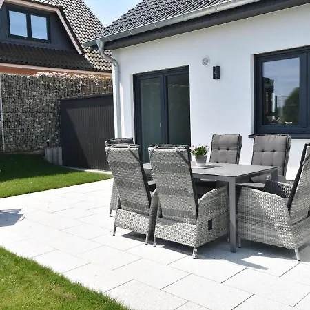 Feriehus Gorgeous Holiday In Near Sea *